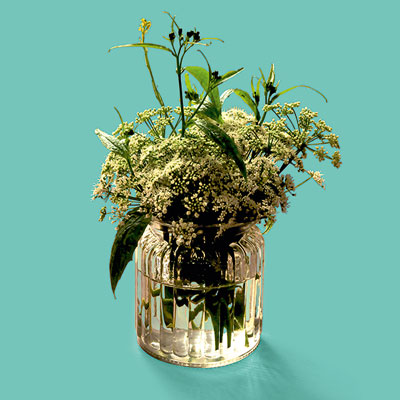 Blumenstrauß auf türkis/cyan